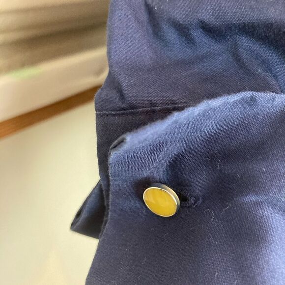 Ann Taylor navy fitted short sleeved blouse w/custom French cufflinks included🌹 - Picture 5 of 9